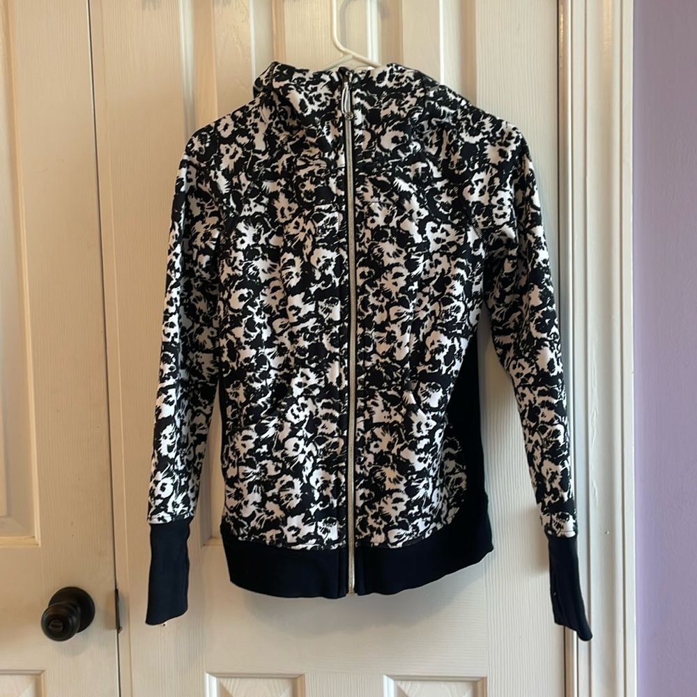 Lululemon Full Zip Scuba Hoodie, Size 4